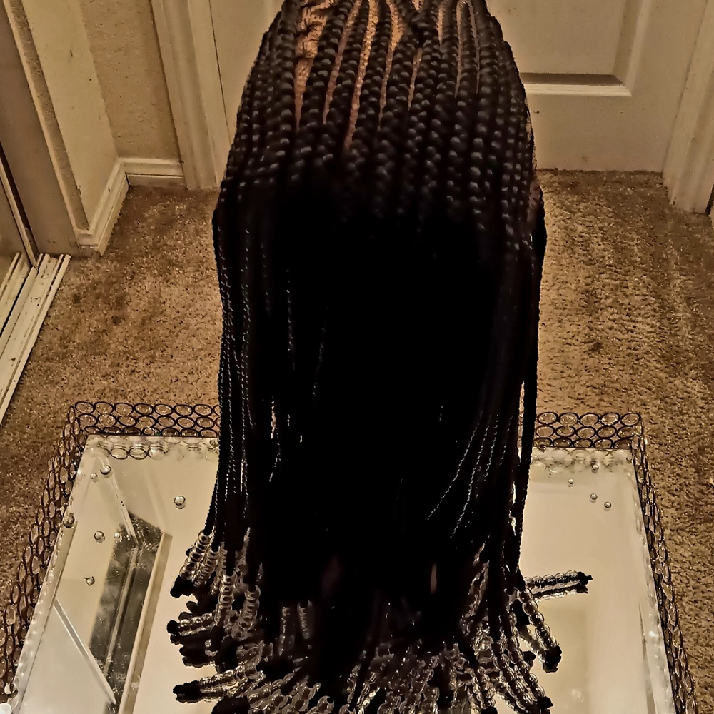 Wig - Picture 4 of 6